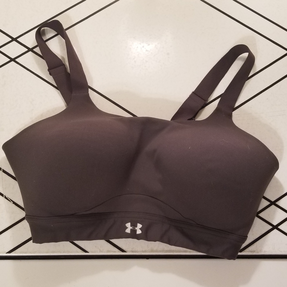 Under Armour Eclipse Sports Bra